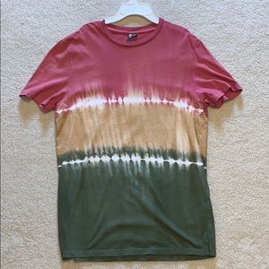 Tri-colored dyed T-shirt size M